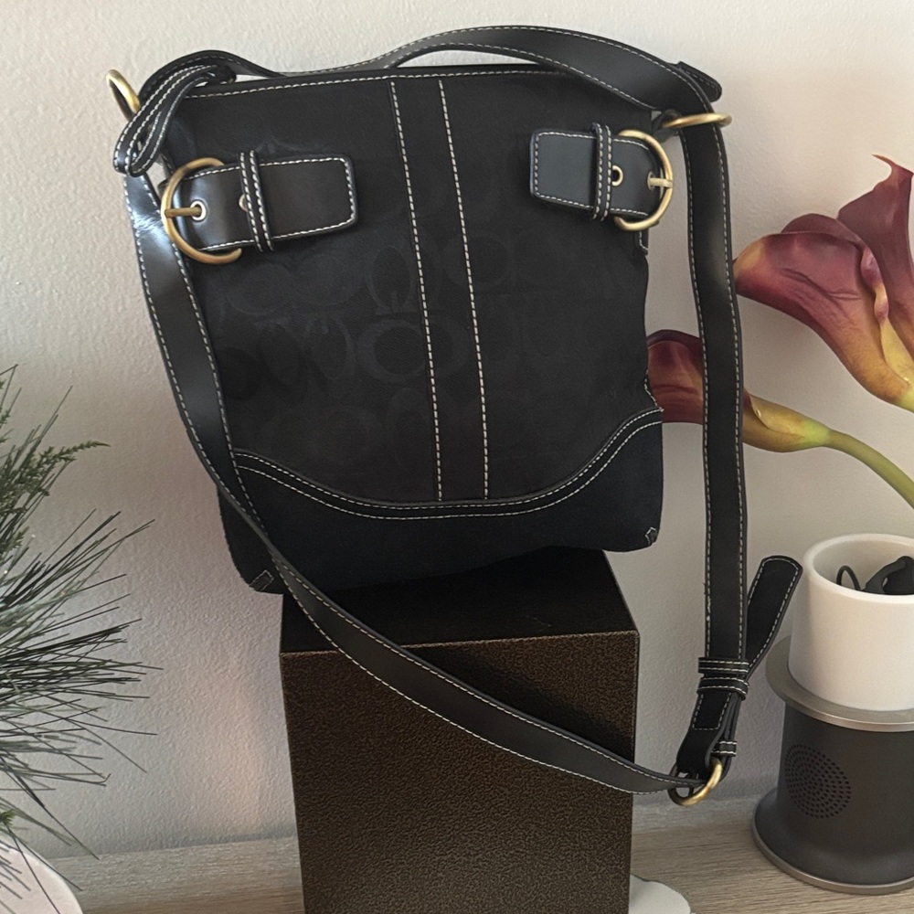Black Crossbody Bag with Contrast Stitching and Gold Hardware